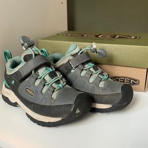 KEEN Kids' Targhee Low Waterproof Hiking Shoe